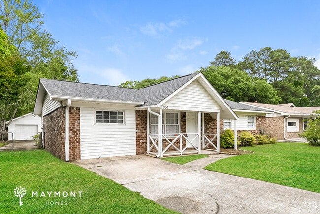 Photo - 986 Margaret Dr