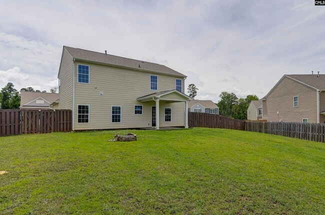 Photo - 414 Tulip Way