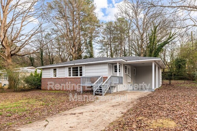 Photo - 221 Lawson Rd