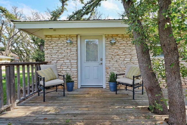 Photo - 24807 Whitney Dr House