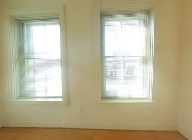 Photo - 301 Goshen St Unidad 2B