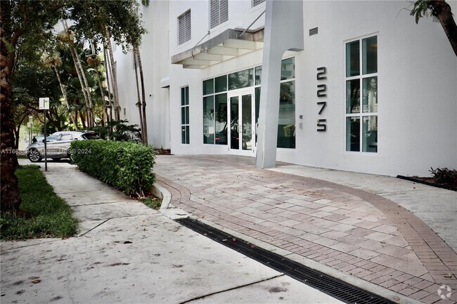 Building Photo - 2275 Biscayne Blvd Unit 1001 Rental