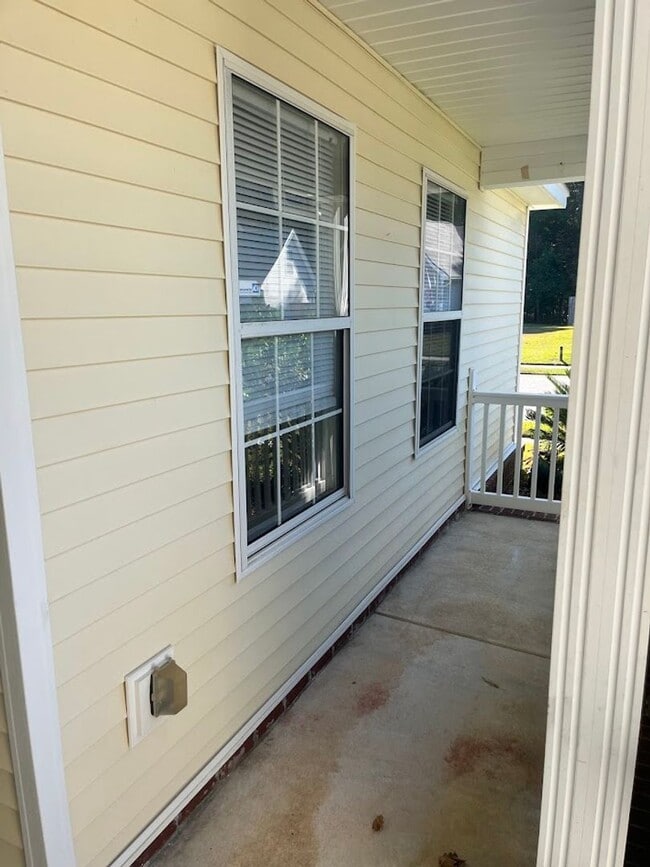 Photo - Available now. FULLY RENOVATED 3BR 2BA Hou...