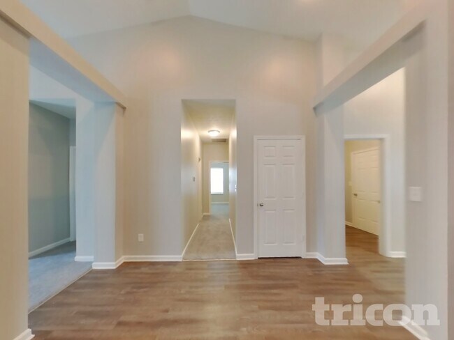 Photo - 675 Albermarle Dr