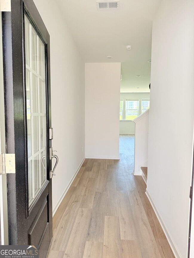 Photo - 2557 Adventure Way