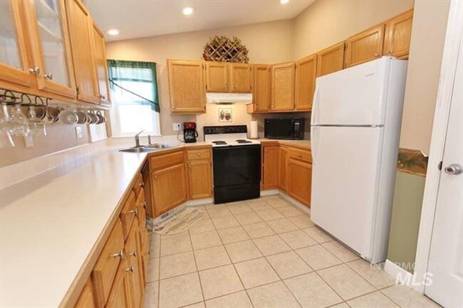 Photo - 3 Bedroom 2 Bath Home on 1/4 Acre Available 1/6/2026