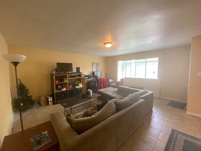 Photo - 2021 Sierra Rd Unit E