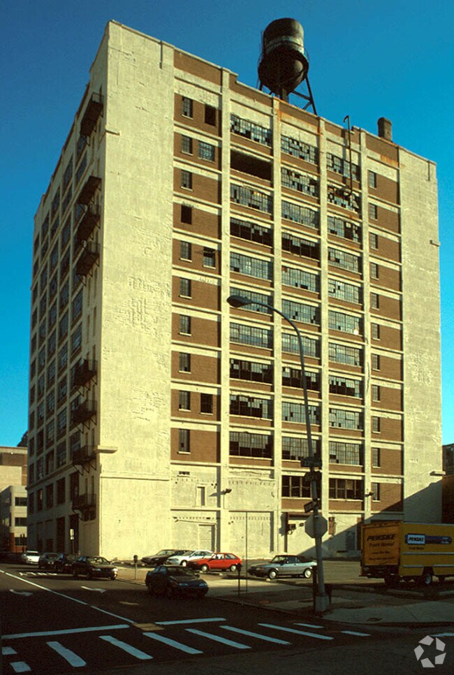 Photo - 2200 Arch St