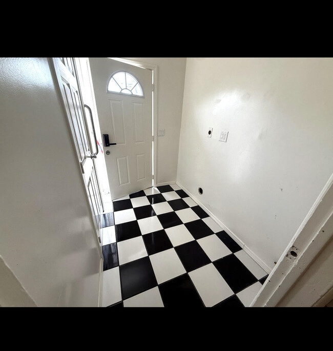 Utility Room - 755 S Fenimore Ave