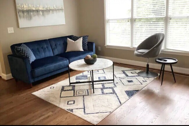 Living room - 560 Morgan St NE