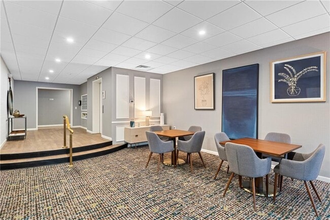 Photo - 30 Argyle Ave Unidad 206