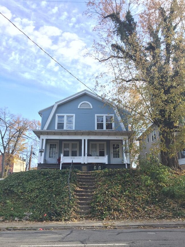 Photo - 2636 Neil Ave Townhome