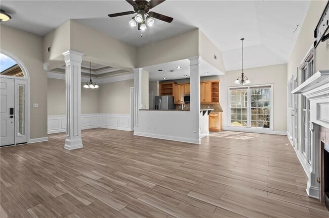 Photo - 3030 Northcliff Dr