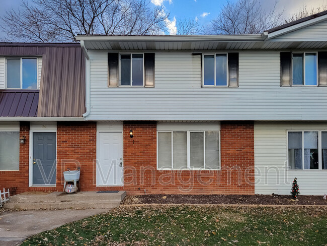 Photo - 24 Park Crest Ct Townhome