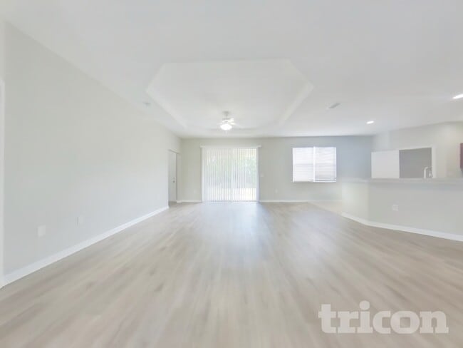 Photo - 3089 Tishman Ave