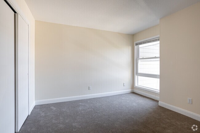 2BR, 1BA