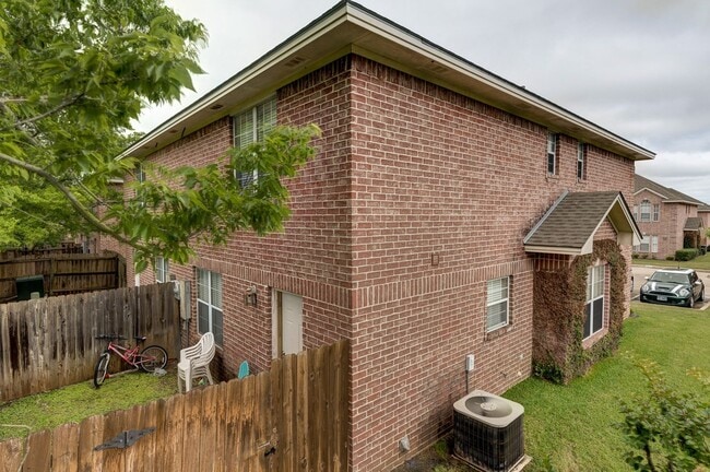 Photo - AUGUST PRE-LEASE Beautiful 3 Bed, 3.5 Bath Minutes from Campus!