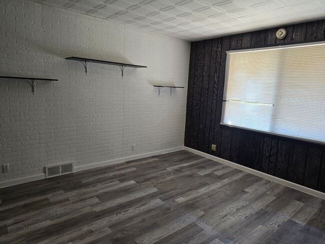 Photo - 3605 5th Ave Unit RENTSUX - 3605 5TH AVE -  1