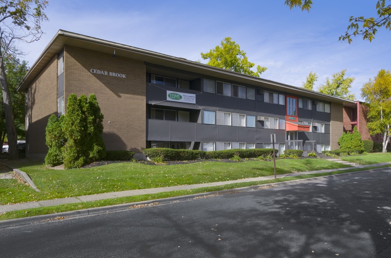 Cedarbrook Apartments - Cedarbrook Apartments