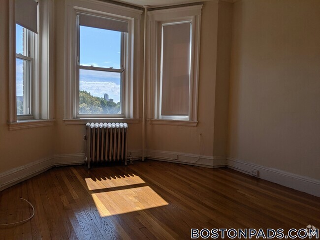 Building Photo - 1179 Boylston St Unit 30 Rental