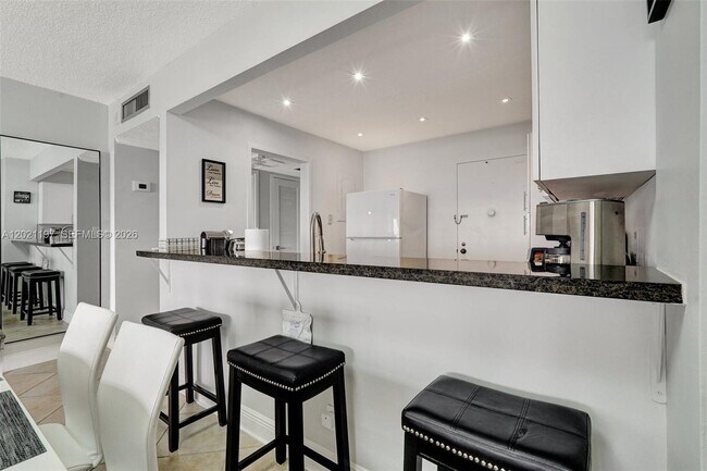 Photo - 3725 S Ocean Dr Unit 812