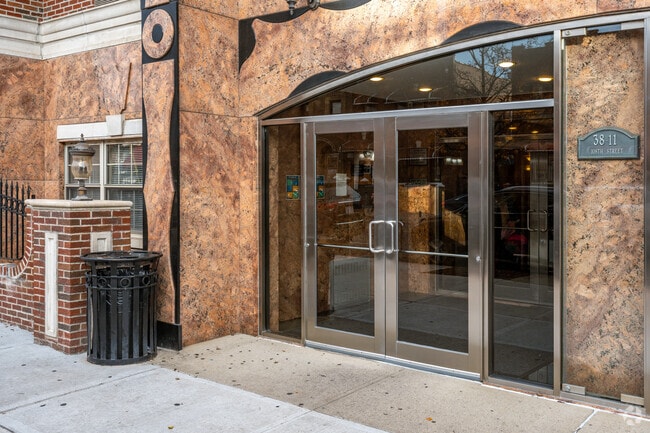 Photo - 38-11 108th St