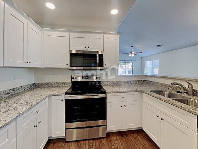 Photo - 1808 S 106th Ln