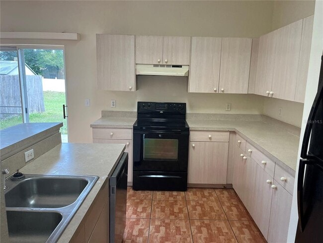 Photo - 2823 Palm Isle Way