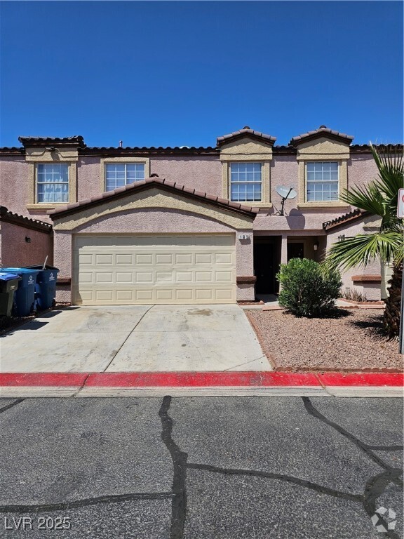 Building Photo - 2500 Adelante Ave Rental