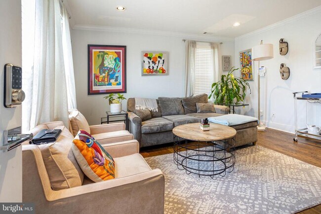 Photo - 1659 Holbrook St NE Unit 1