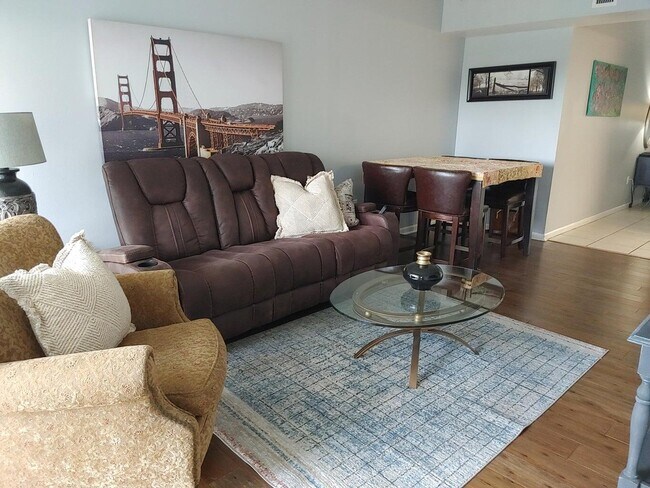 2100 Greenview Shores Blvd Unit 519