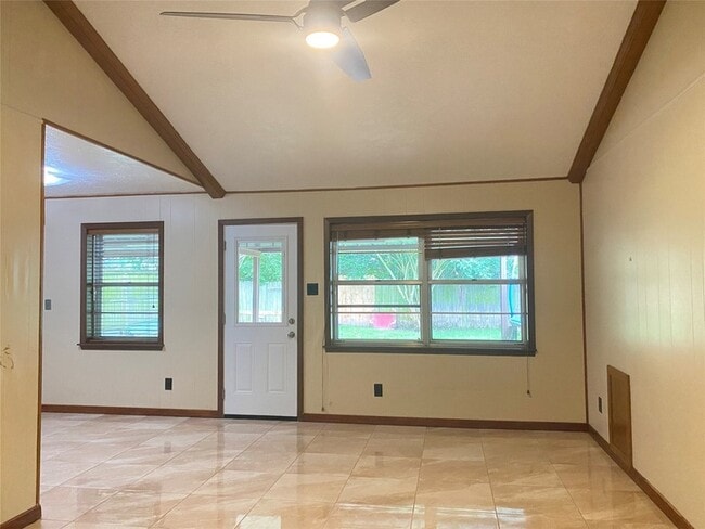 Photo - 2609 Raspberry Ln