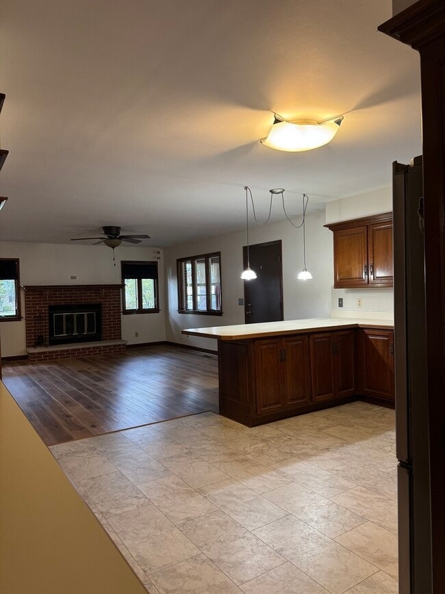 Photo - 1204 Prairie Ln