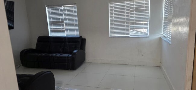 Photo - 896 SW 64th Ter Unit 896