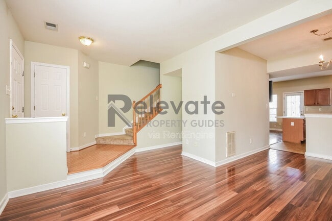 Photo - 5504 Springwater Ln