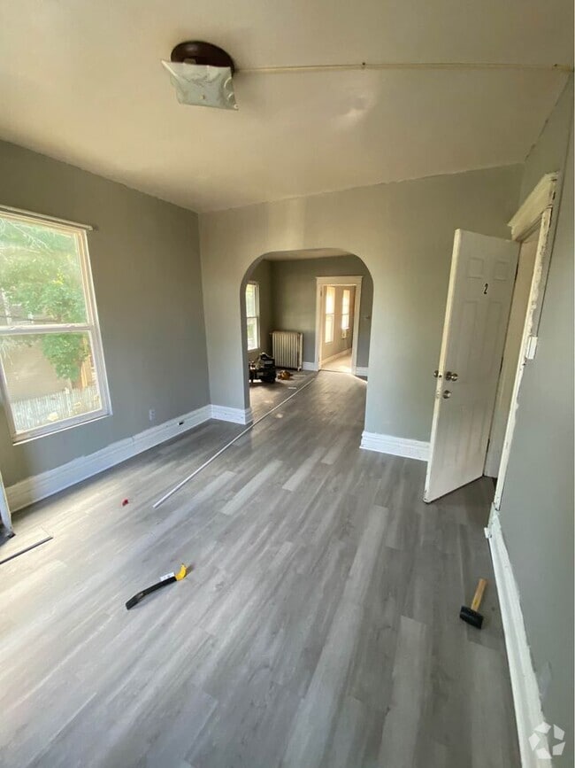 Building Photo - 670 S Martin Luther King Jr Ave Unit #2 Rental