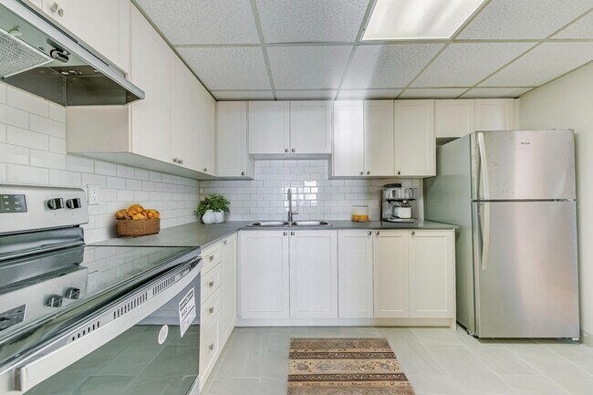 Photo - Premier Court Apartments