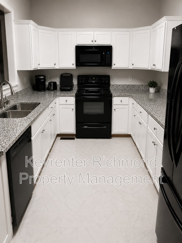 Photo - 117 E 13th St