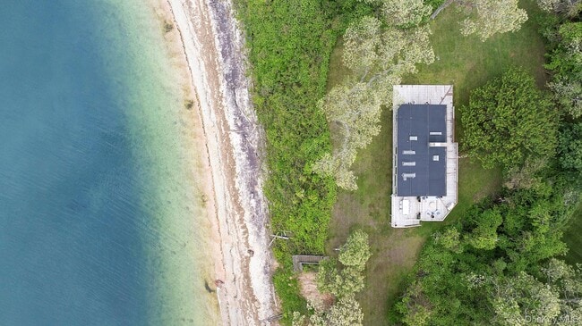 Photo - 31059 Middle Rd