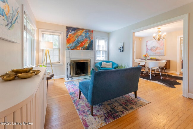 Photo - 3725 Warner Ave