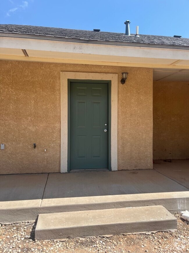 Building Photo - 1705 M.L.K. Jr Blvd Unit 1705 MLK Jr Blvd A Rental