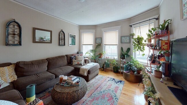 Photo - 295-297 Washington St Unit 297