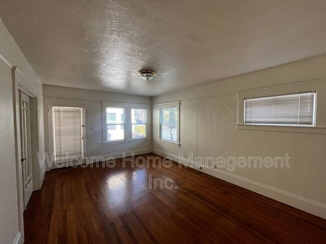 Photo - 1940 California St