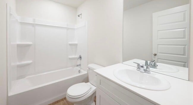 Photo - 560 St Charles Pl