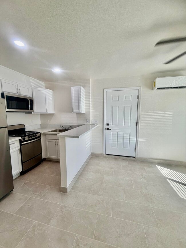 Photo - 52443 Tripoli Way