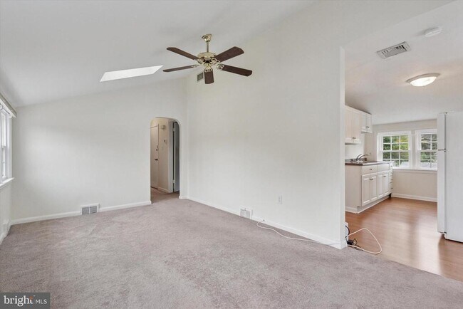 Photo - 607 Monument Ave