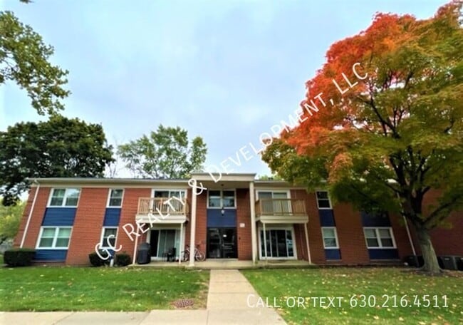 Building Photo - 11 Simpson St Unit D Rental