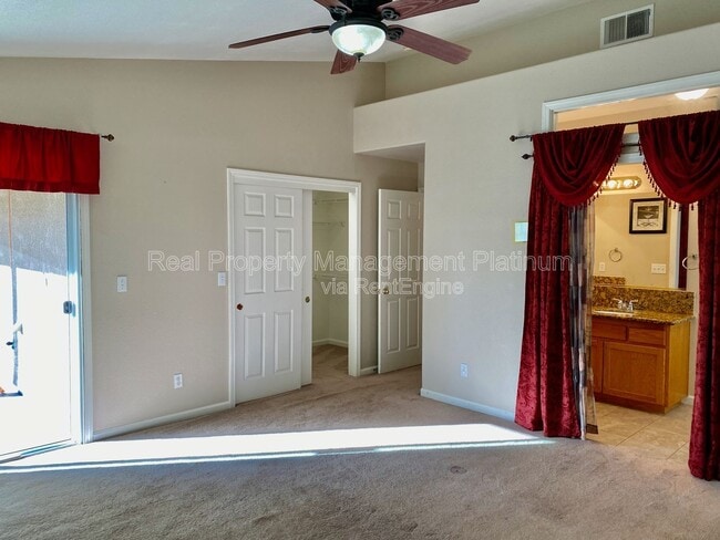 Photo - 6684 N Western Ave