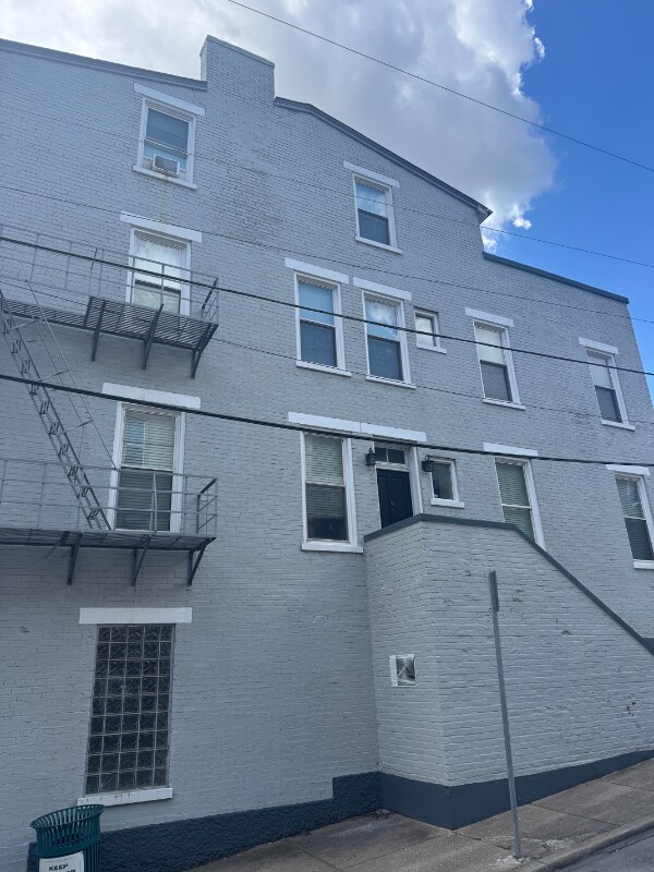 Building Photo - 401 Klotter Ave Rental