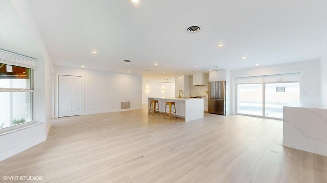 Photo - 4761 NE 28th Ave